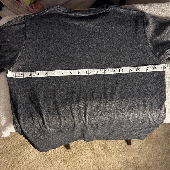 SHEIN Dark Gray Graphic Tee - Picture 5 of 5